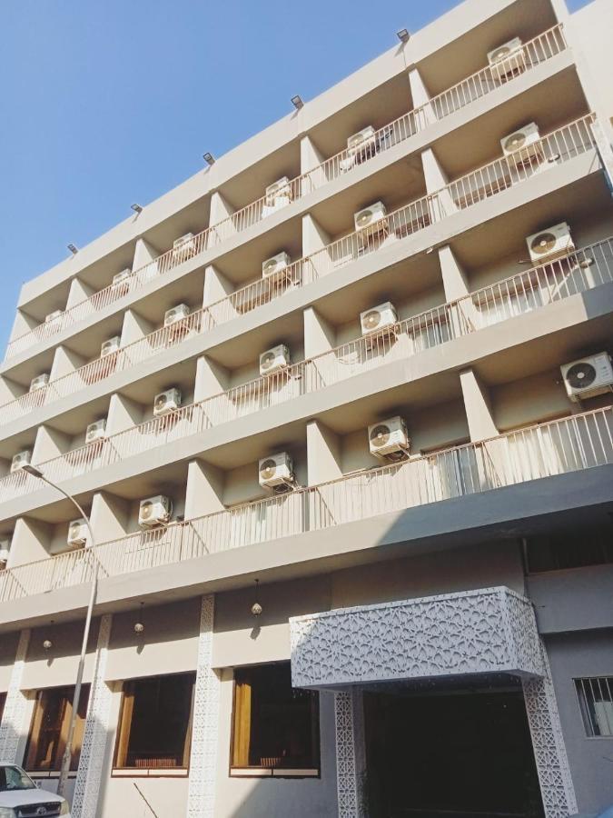 Aliqbal Hotel Khobar Bagian luar foto