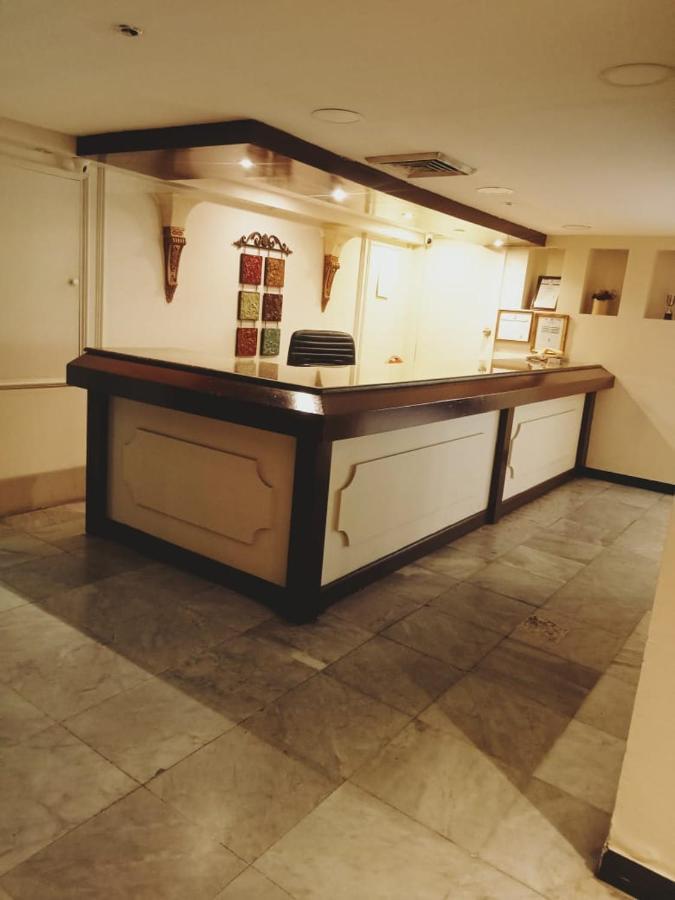 Aliqbal Hotel Khobar Bagian luar foto