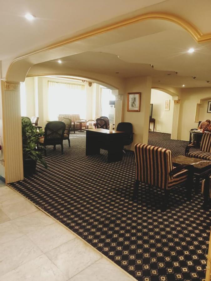 Aliqbal Hotel Khobar Bagian luar foto