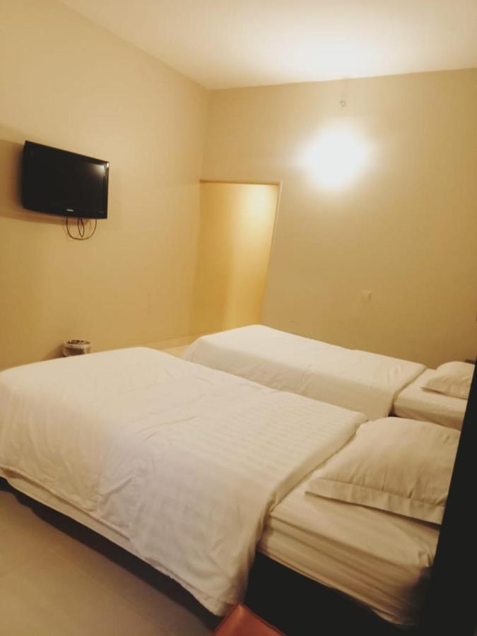 Aliqbal Hotel Khobar Bagian luar foto