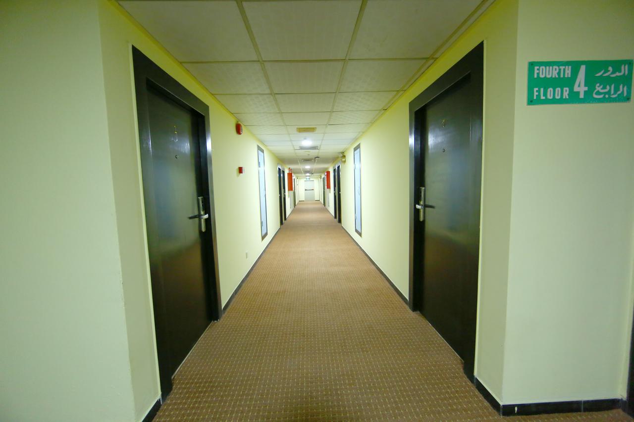 Aliqbal Hotel Khobar Bagian luar foto